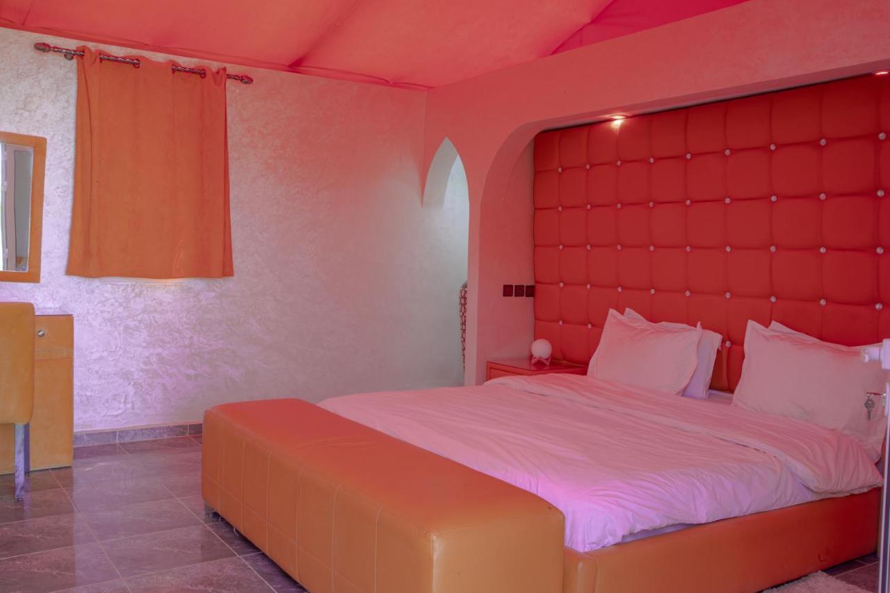 Jnanat Aicha Guesthouse Wawizelte Esterno foto