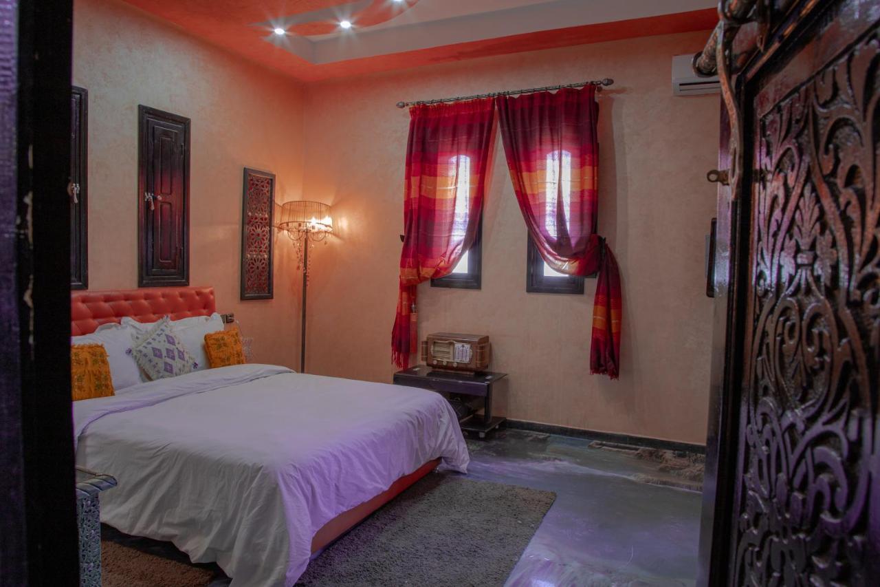 Jnanat Aicha Guesthouse Wawizelte Esterno foto