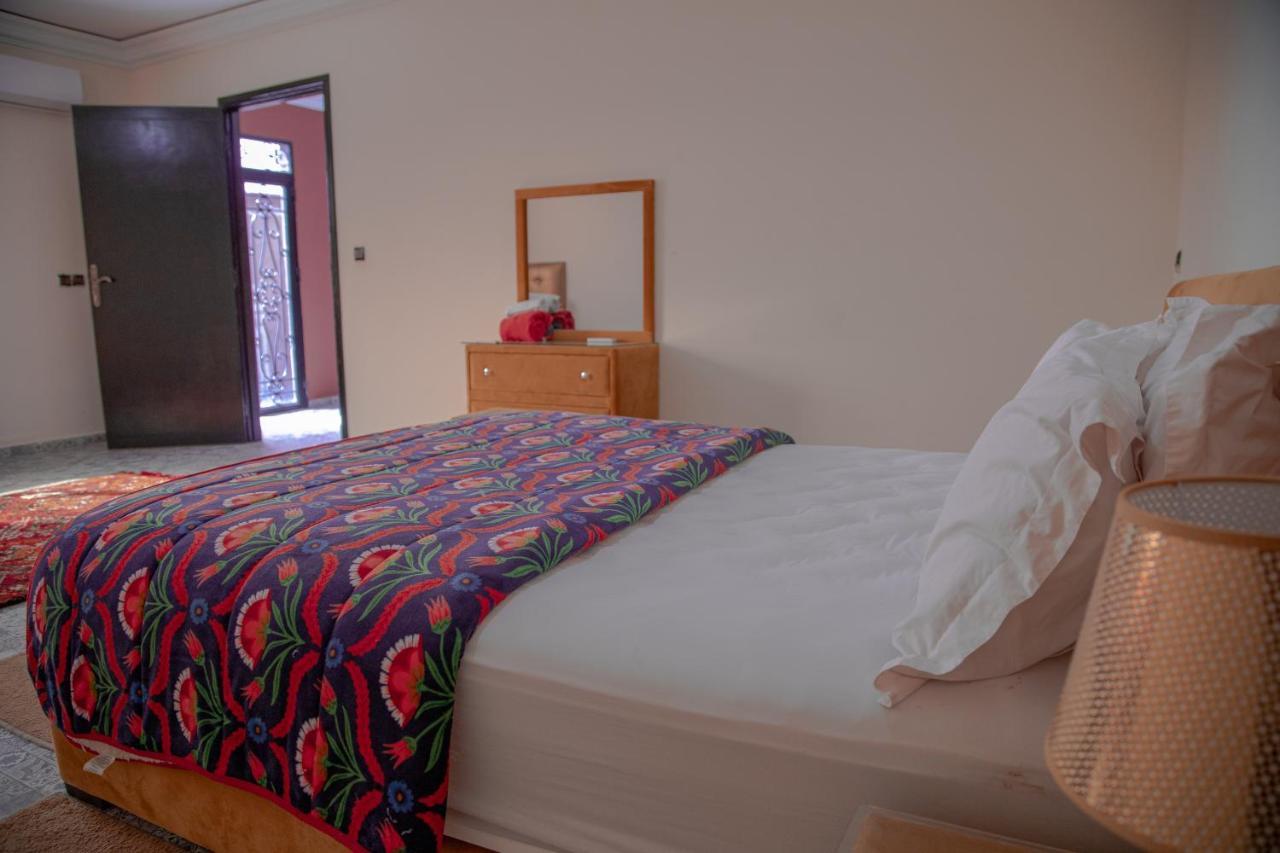 Jnanat Aicha Guesthouse Wawizelte Esterno foto