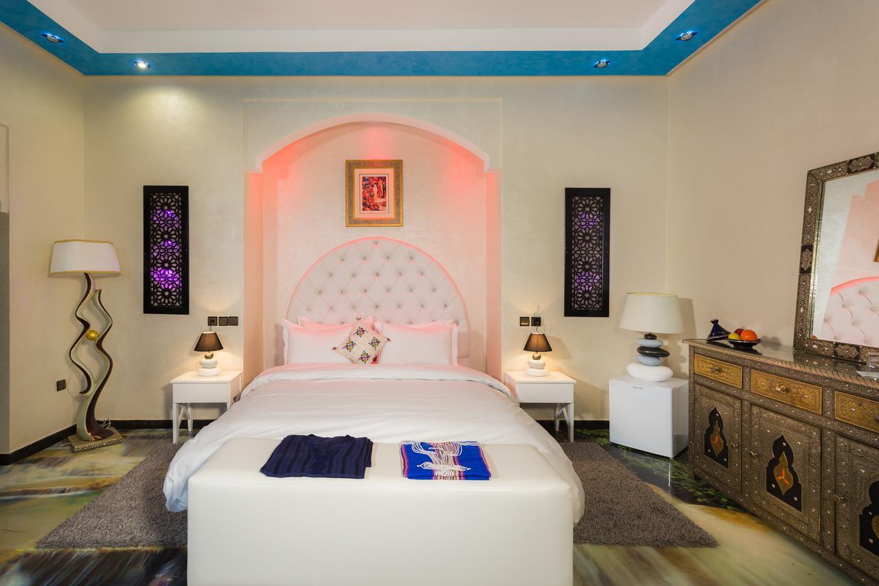 Jnanat Aicha Guesthouse Wawizelte Esterno foto